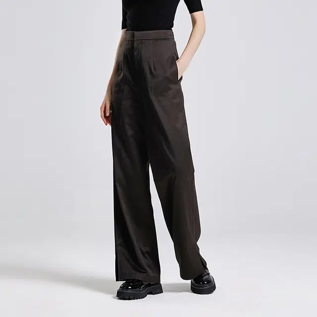NINE WEST