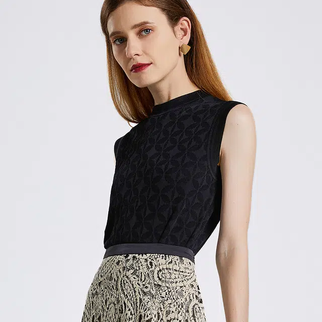 NINE WEST