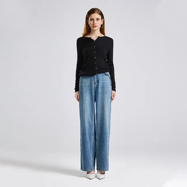 NINE WEST V