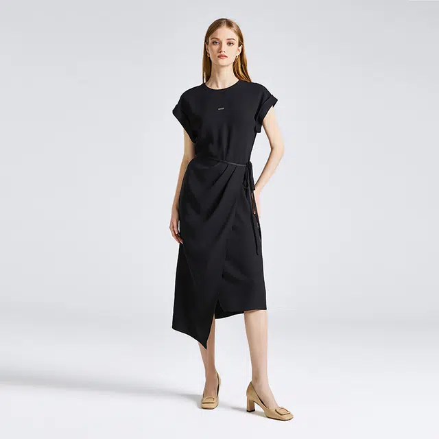 NINE WEST