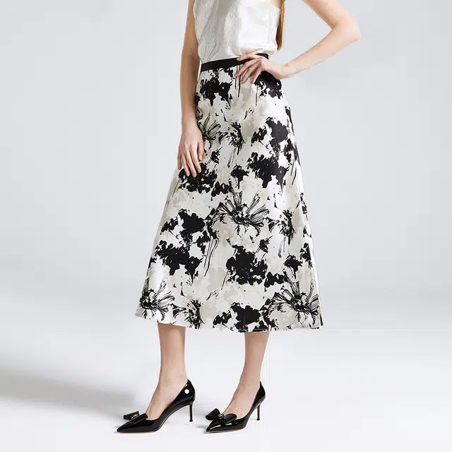 NINE WEST