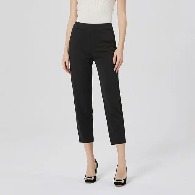 NINE WEST