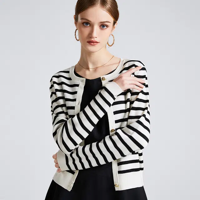 NINE WEST