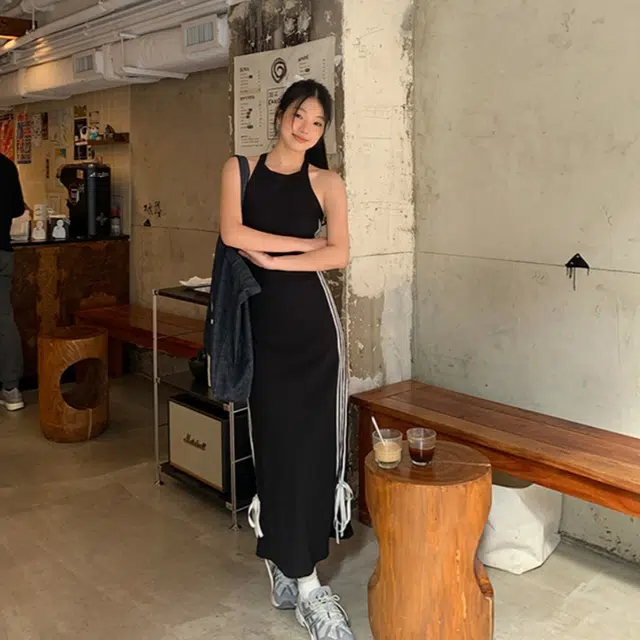 木清清 拼色圆领侧边系带设计无袖连衣裙 女款 黑色
