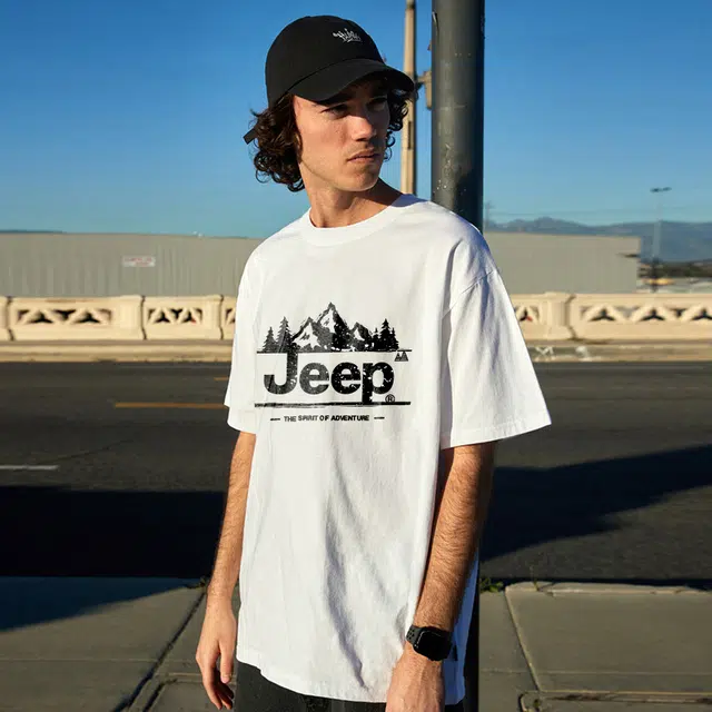 Jeep lifestyle LogoT