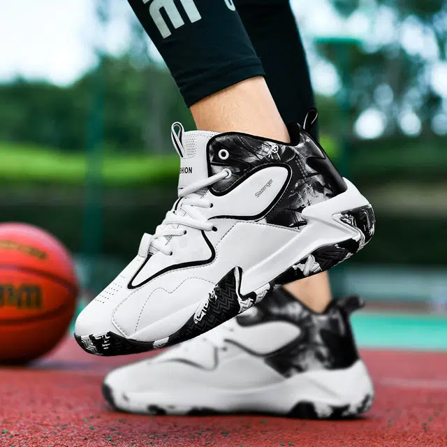 Slazenger STRIKE
