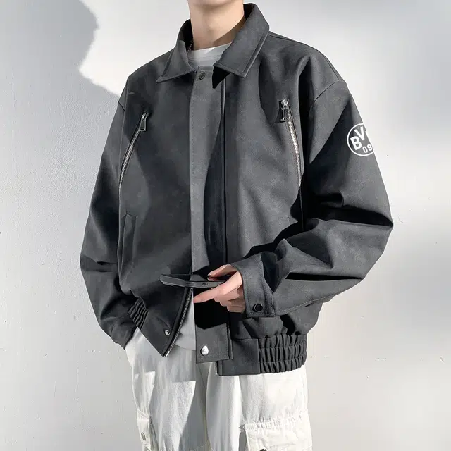 普鲁士多特蒙德 美式复古设计宽松休闲百搭基础时尚个性舒适学院风拉链翻领飞行皮夹克外套 男女同款