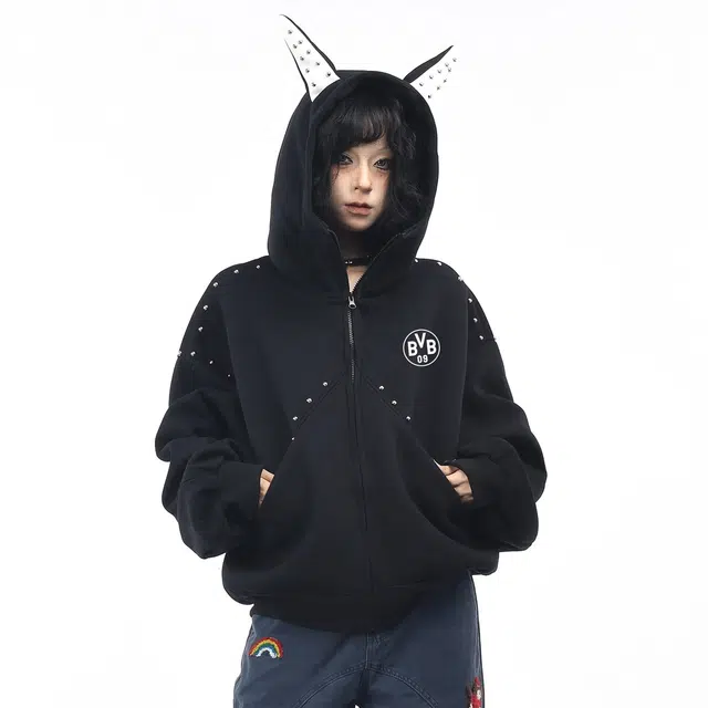 普鲁士多特蒙德 铆钉装饰杜宾犬耳朵设计重磅针织长袖外套美式高街风拼接解构双开门拉链小众队徽印花休闲百搭连帽开衫卫衣 男女同款