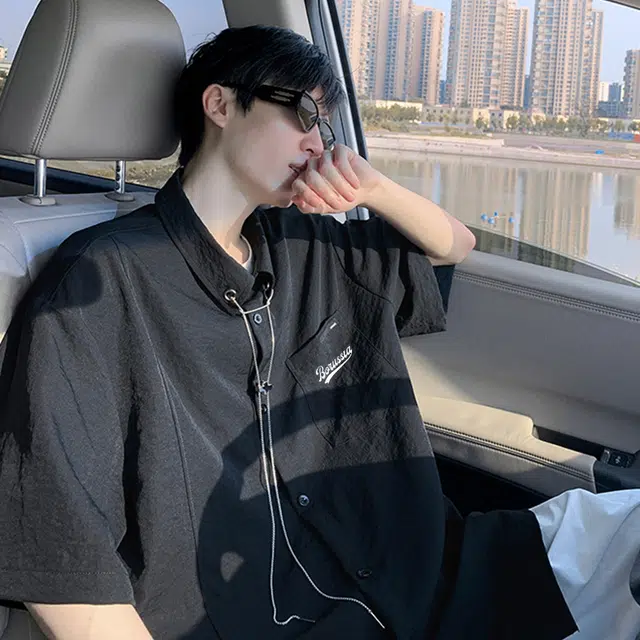 普鲁士多特蒙德 美式潮牌纯色口袋字母拼接小众设计感潮流休闲舒适柔软宽松百搭透气短袖衬衫 男女同款