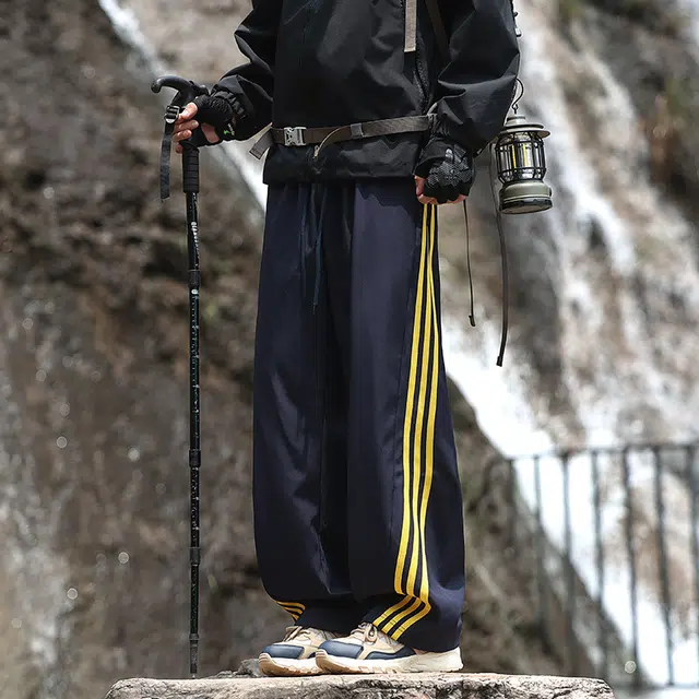 普鲁士多特蒙德 【一裤两穿重磅弯刀裤】美式高街复古户外机能风防风防水经典三条杠侧边条纹拼接撞色宽松百搭垂感运动直筒休闲裤 男女同款