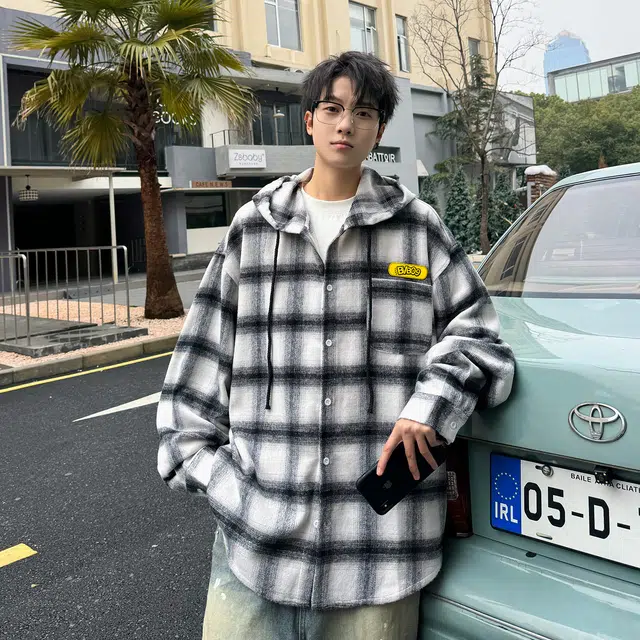 普鲁士多特蒙德   美式高街复古小众格子纹设计连帽慵懒学院风落肩袖宽松百搭时尚通勤潮流长袖衬衫  男女同款