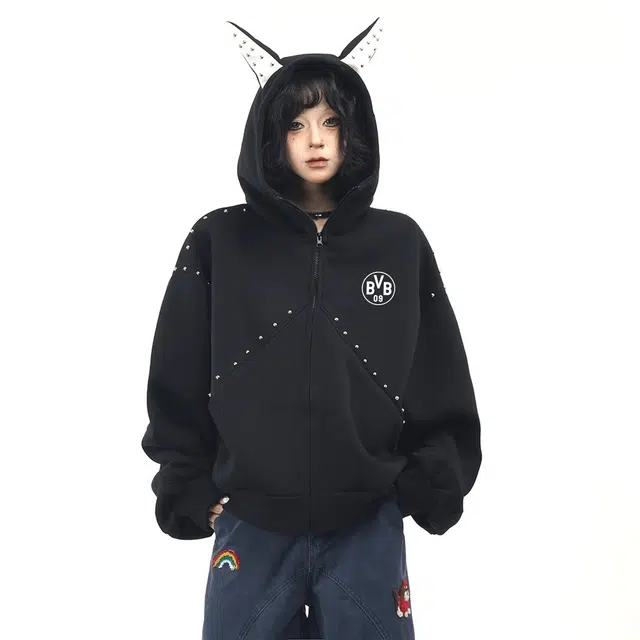 普鲁士多特蒙德 铆钉装饰杜宾犬耳朵设计重磅针织长袖外套美式高街风拼接解构双开门拉链小众队徽印花休闲百搭连帽开衫卫衣 男女同款