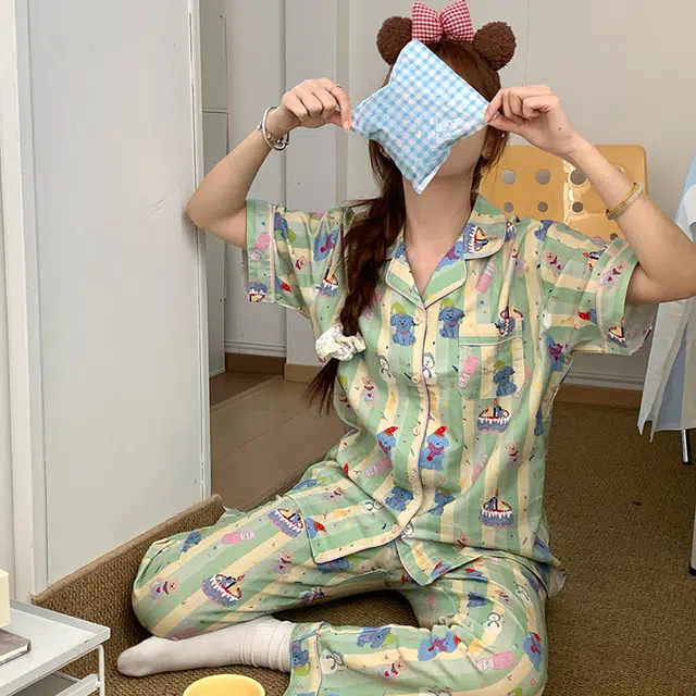 侘町 生日小熊清新卡通柔软透气亲肤睡衣礼盒 女款 绿色