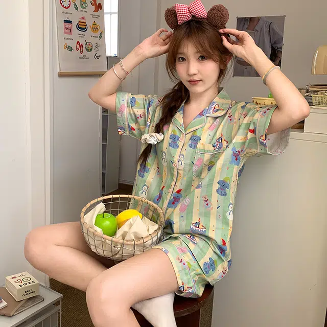 侘町 生日小熊清新卡通柔软透气亲肤睡衣礼盒 女款 浅绿色