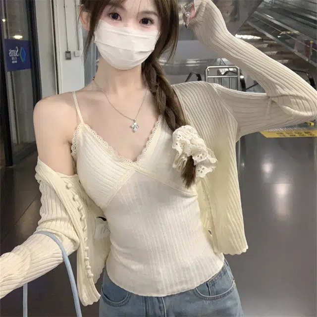 v