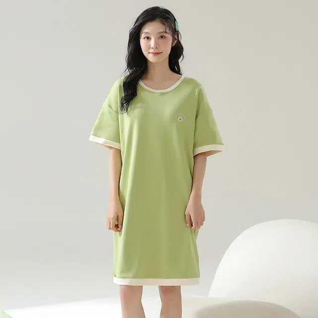 细舍 带胸垫简约甜美休闲短袖睡裙 女款
