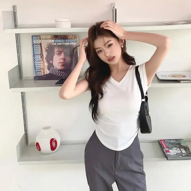 JEANSWEST v T