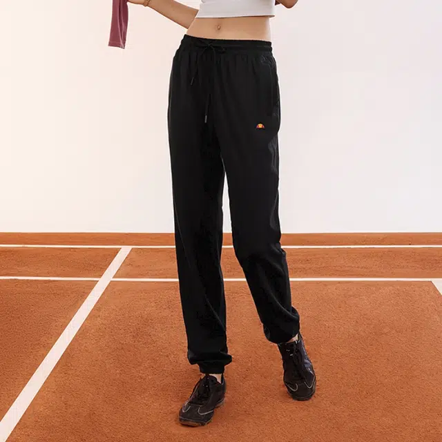 ellesse Logo