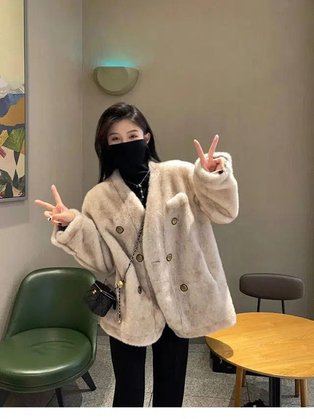 V