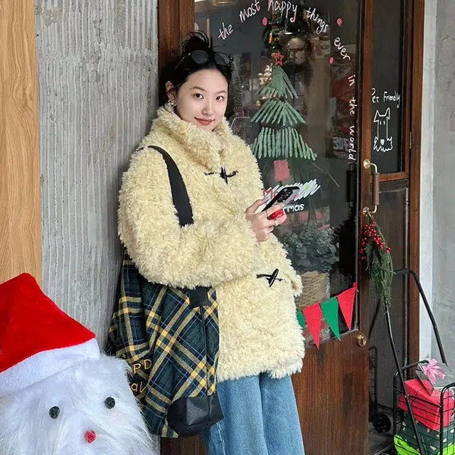 邓大喵 冬季羊羔长款外套加厚牛角扣保暖上衣毛毛大衣环保女皮草 女款
