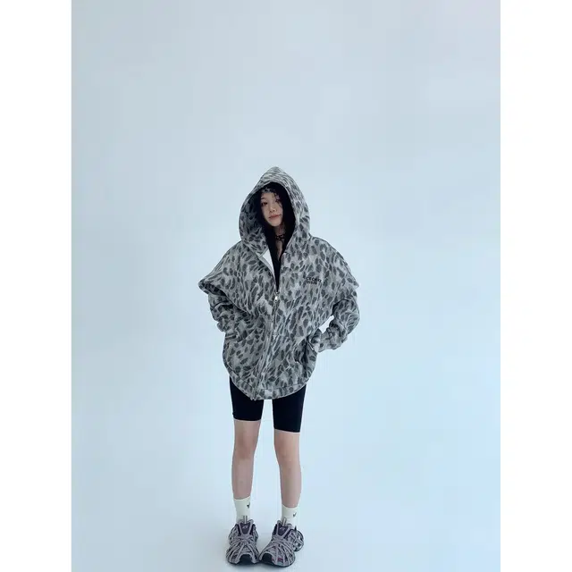 邓大喵 春季美式小众字母夹克宽松慵懒加厚豹纹连帽外套女潮秋冬穿搭卫衣 女款