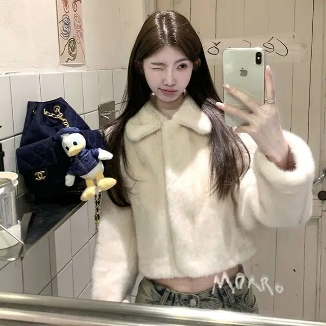 邓大喵 雪顶摩卡短款外套女环保精致俏皮翻领白色毛毛上衣皮草 女款