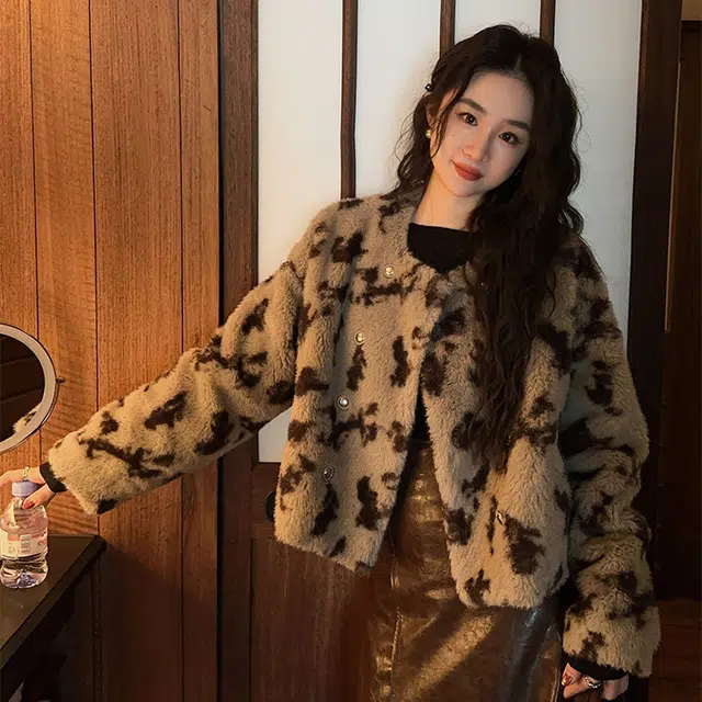 邓大喵 爱迷鹿毛绒绒小香风环保外套女秋冬保暖美拉德穿搭小个子皮草 女款