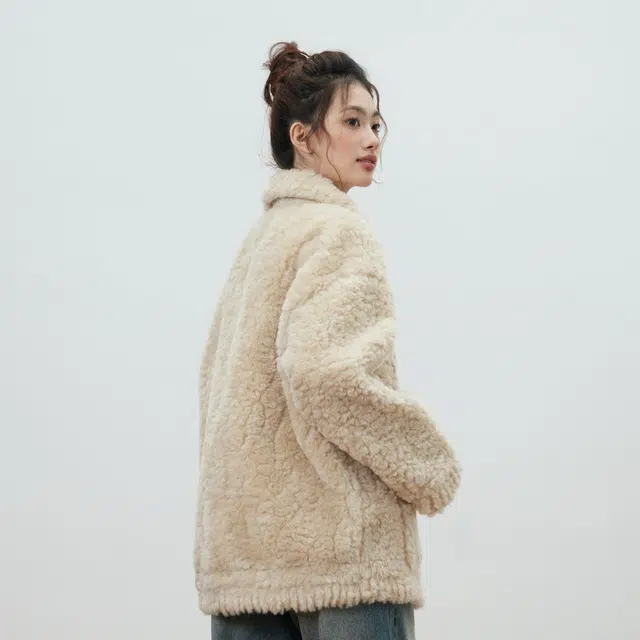 邓大喵 时尚舒适休闲百搭绒感外套 女款