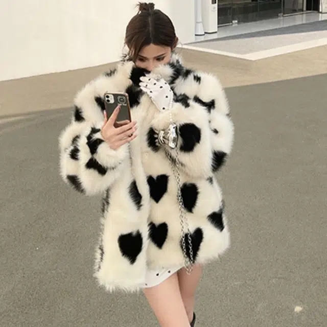 邓大喵 富家千金黑白爱心环保毛毛外套女宽松仿女年轻款加厚大衣皮草 女款