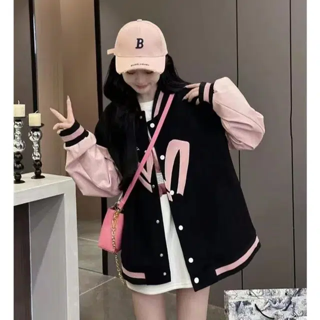 邓大喵 设计感百搭学院风休闲减龄夹克上衣棒球服 女款