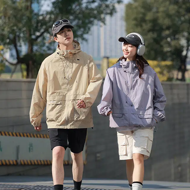 恒源祥 大口袋连帽宽松轻薄纯色简约防晒服 男款