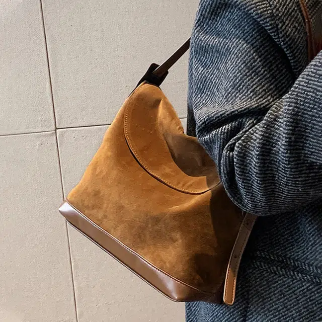 FOXER Tote