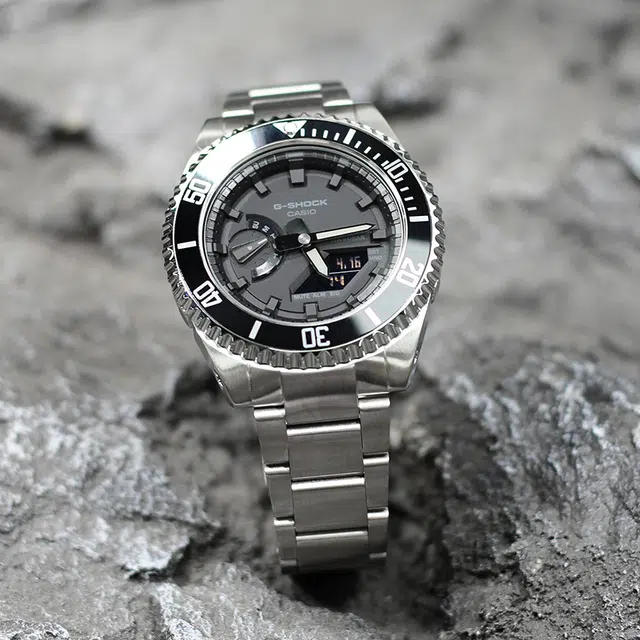 CASIO GA-2100-1A1