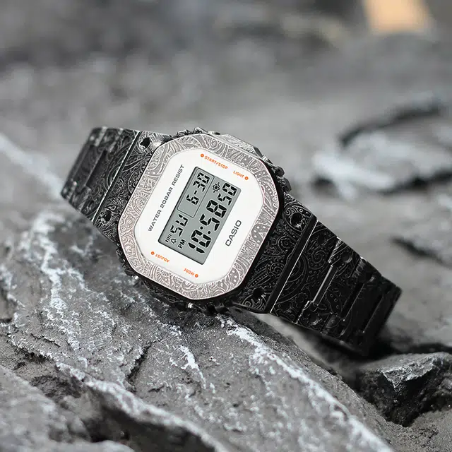 CASIO DW-5600WS-4