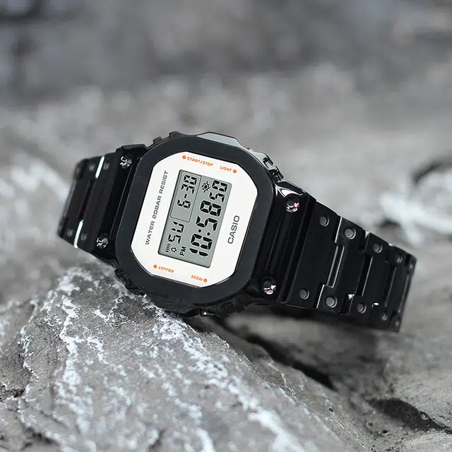 CASIO DW-5600WS-4