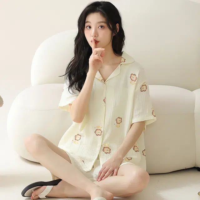 袋鼠 薄款卡通开衫满印短袖舒适透气亲肤三分裤可外穿睡衣套装 女款 杏色