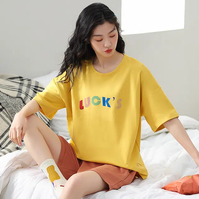 袋鼠 纯色印花薄款透气舒适短袖三分裤可外穿睡衣套装 女款 金色