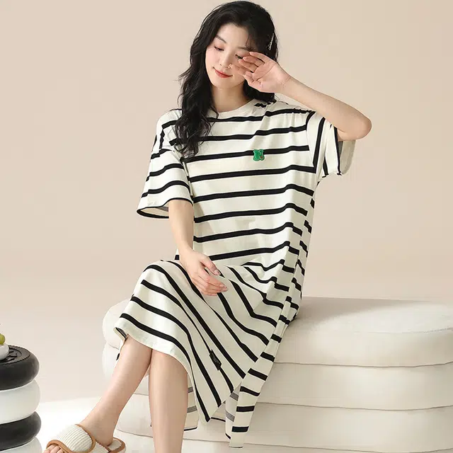 袋鼠 薄款圆领条纹休闲可外穿亲肤透气短袖睡裙 女款 杏色