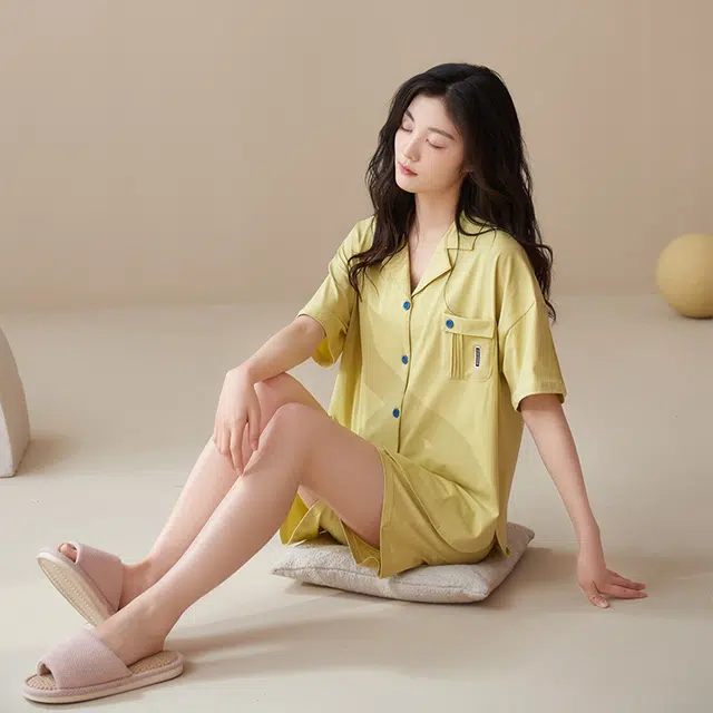 袋鼠 抗菌防螨休闲透气轻薄舒适温柔亲肤柔软微弹翻领开衫三分裤不勒腹居家可外穿睡衣套装 女款 黄色