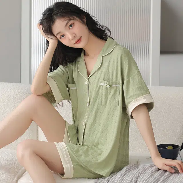 袋鼠 舒适柔软透气微弹耐磨短袖不勒腹三分裤可居家休闲外穿夏季睡衣套装 女款 黄绿色