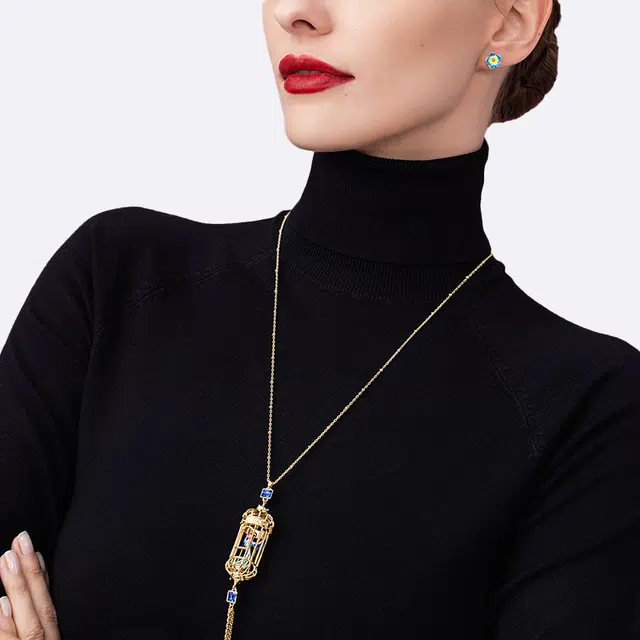 CHARFEN CHIC