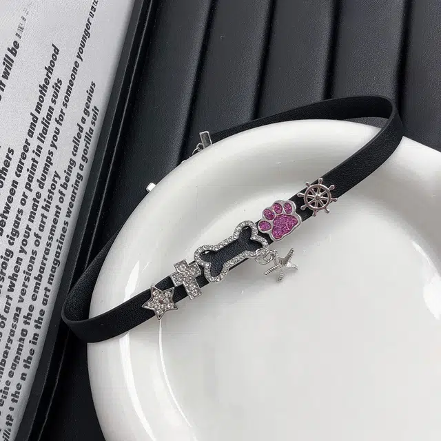 DVNRR choker y2k