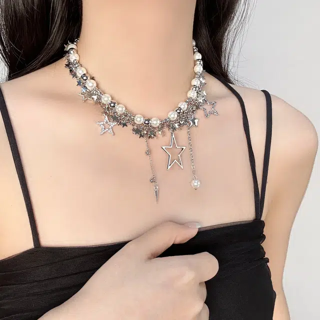 DVNRR choker y2k