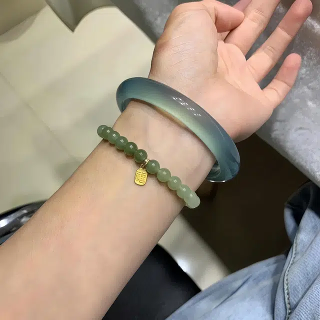 镯瑾 新中式国潮国风库里蓝 白月光贵妃镯如梦境沧海库里蓝 汉服旗袍远山黛气质显白 玉髓 玉石手镯 女款
