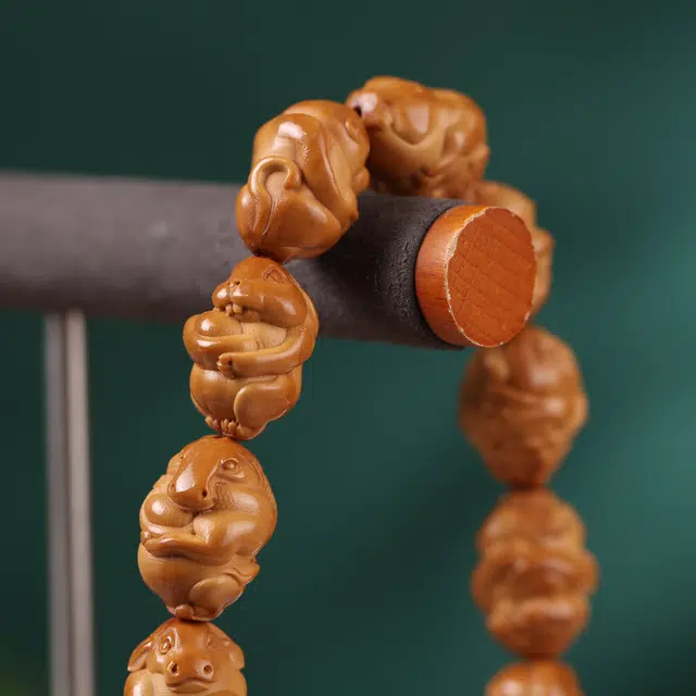 镯瑾 招财纳福 古风古色幸运好运提升 高级感满满 雕刻 优雅 生肖 小众百搭 新中式 #好运 橄榄核 手串 男女同款情侣款