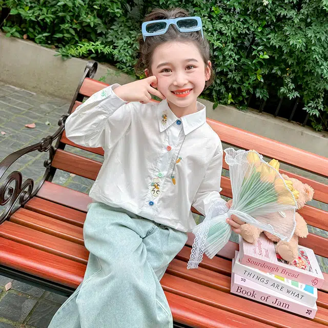 木木屋 翻领舒适亲肤开衫简约长袖衬衫 白色中小童