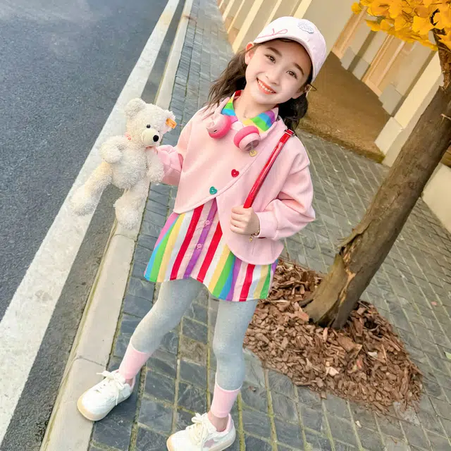 木木屋 柔软舒适时髦洋气彩色条纹拼色翻领休闲运动套装 粉色中小童
