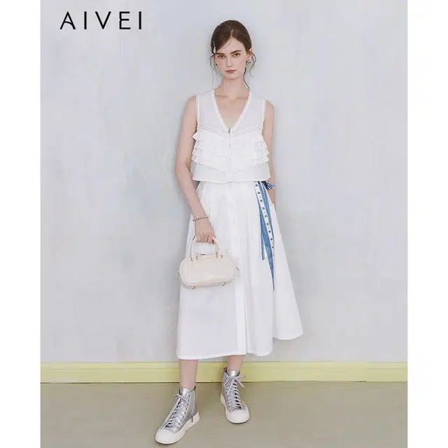 AIVEI V