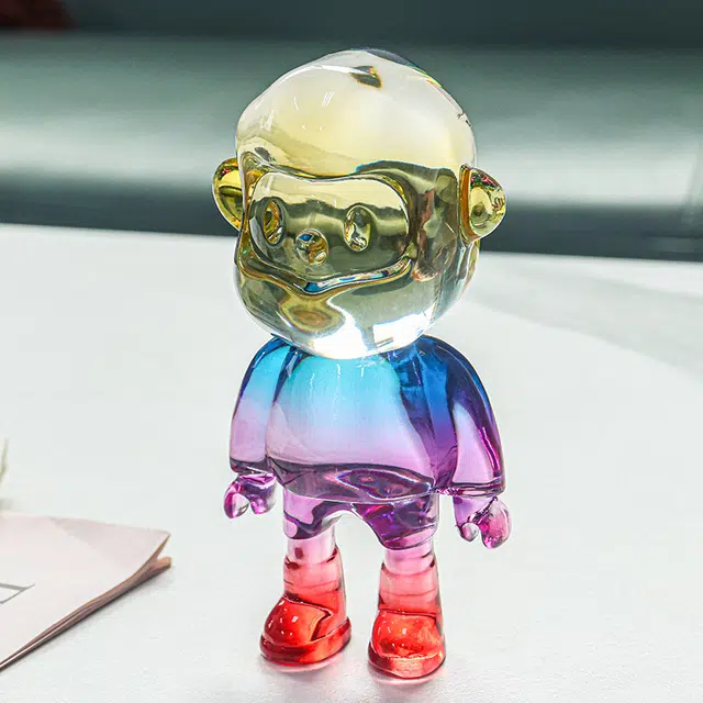 兴启璇 卡通潮玩透明树脂摆件炫彩公仔家居玩偶 比例手办