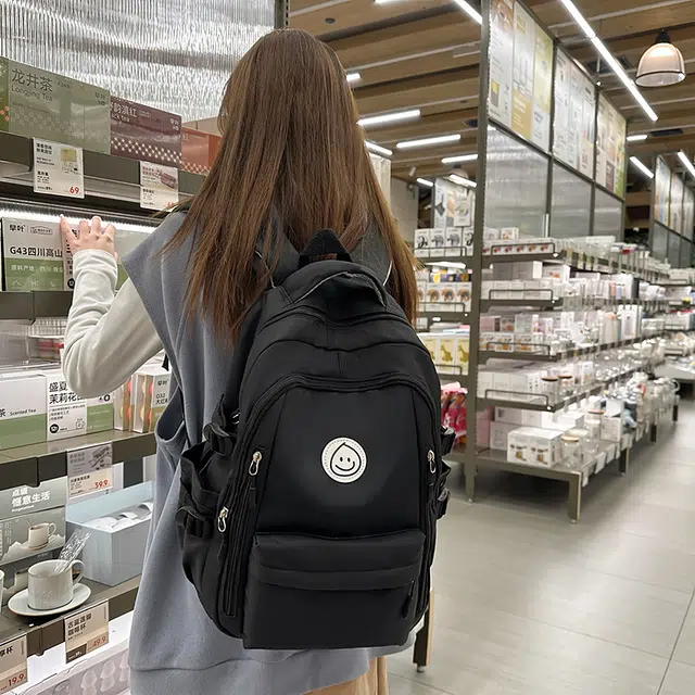 蔻蒂熊 少女大容量背包女众设计休闲简约可爱轻便百搭时尚 涤纶 双肩包 常规 青少年 黑色/红色/卡其色/蓝色